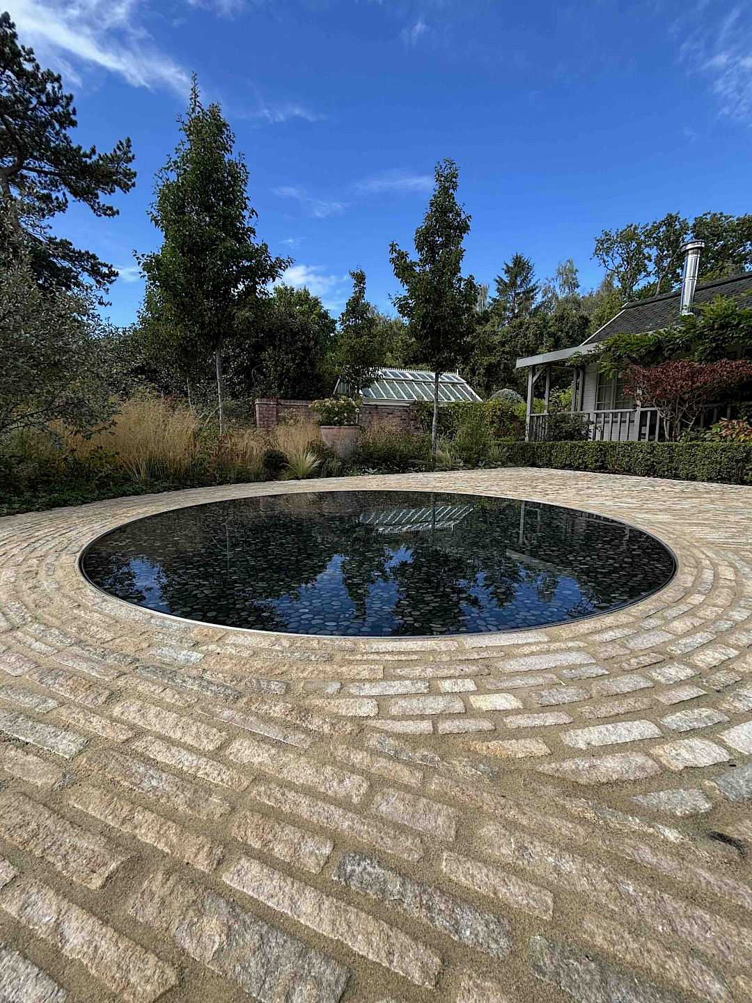 Circular Mirror Pool image