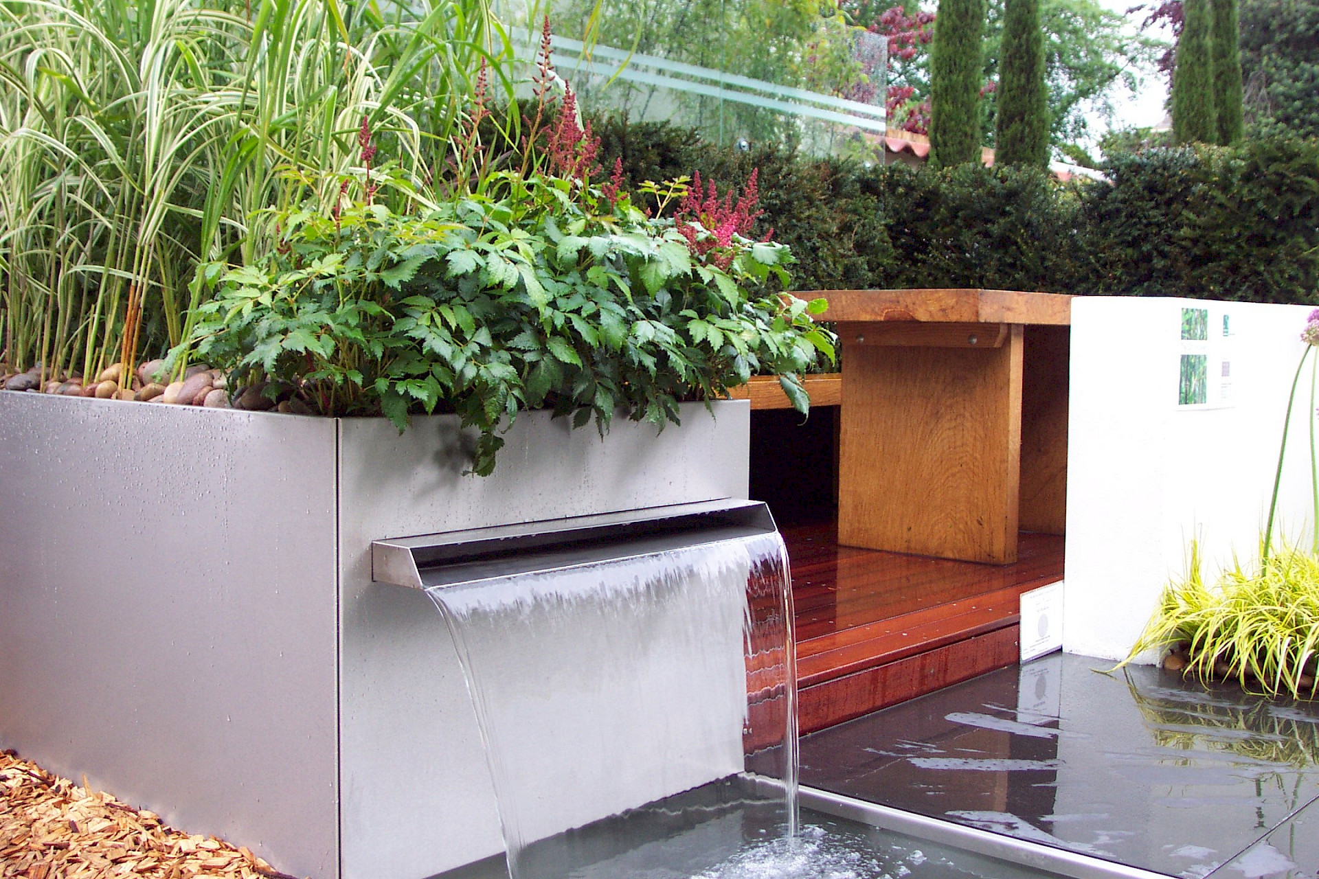 RHS Chelsea Flower Show Planter Water Feature image